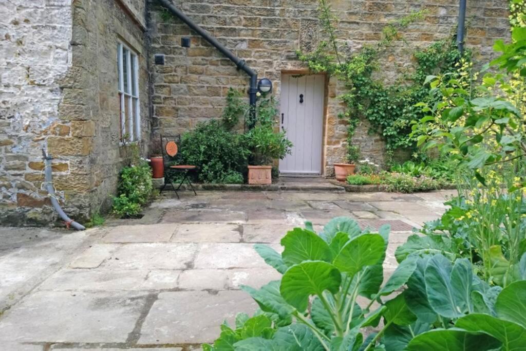 Shed End, In 18Th Century Lothersdale Mill Bd20 8En Buitenkant foto